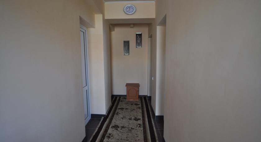 Гостевой дом Командор Лоо-12